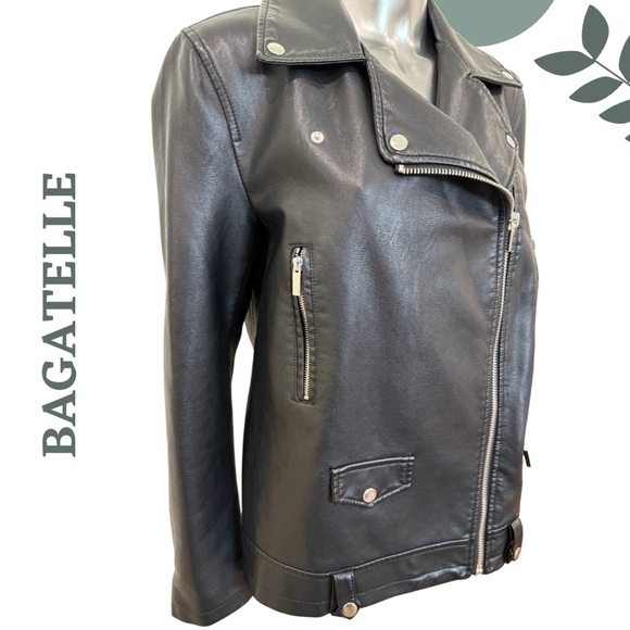 Bagatelle Women’s Faux Leather Moto Jacket Black w Silver Hardware – Size Medium - Picture 3 of 7